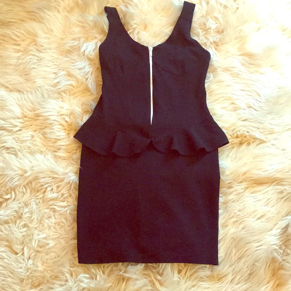 1980’s Peplum Jumper! 🖤